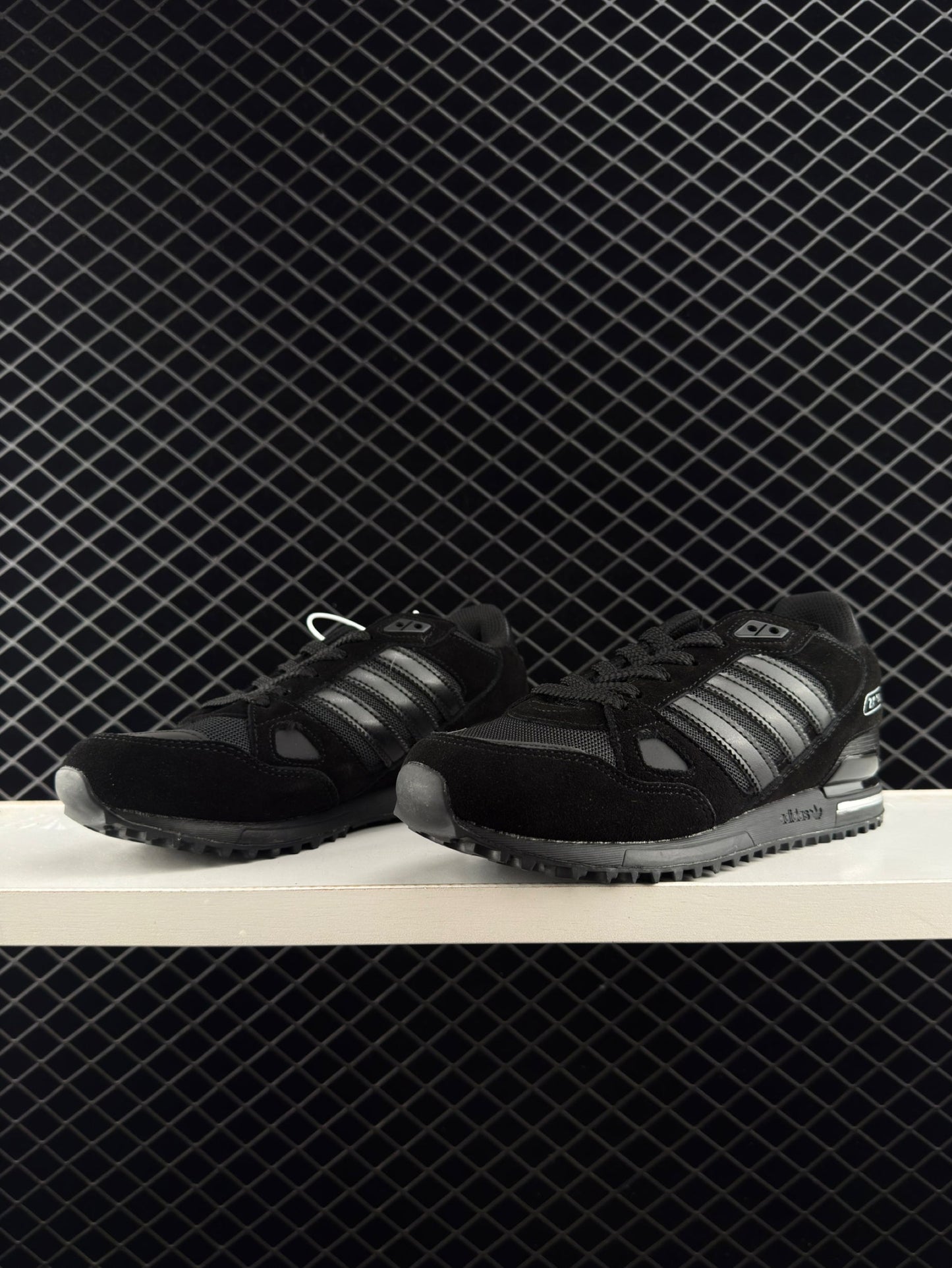 Adidas Originals ZX750 Men's and Women's Retro Casual Versatile Jogging Running Shoes