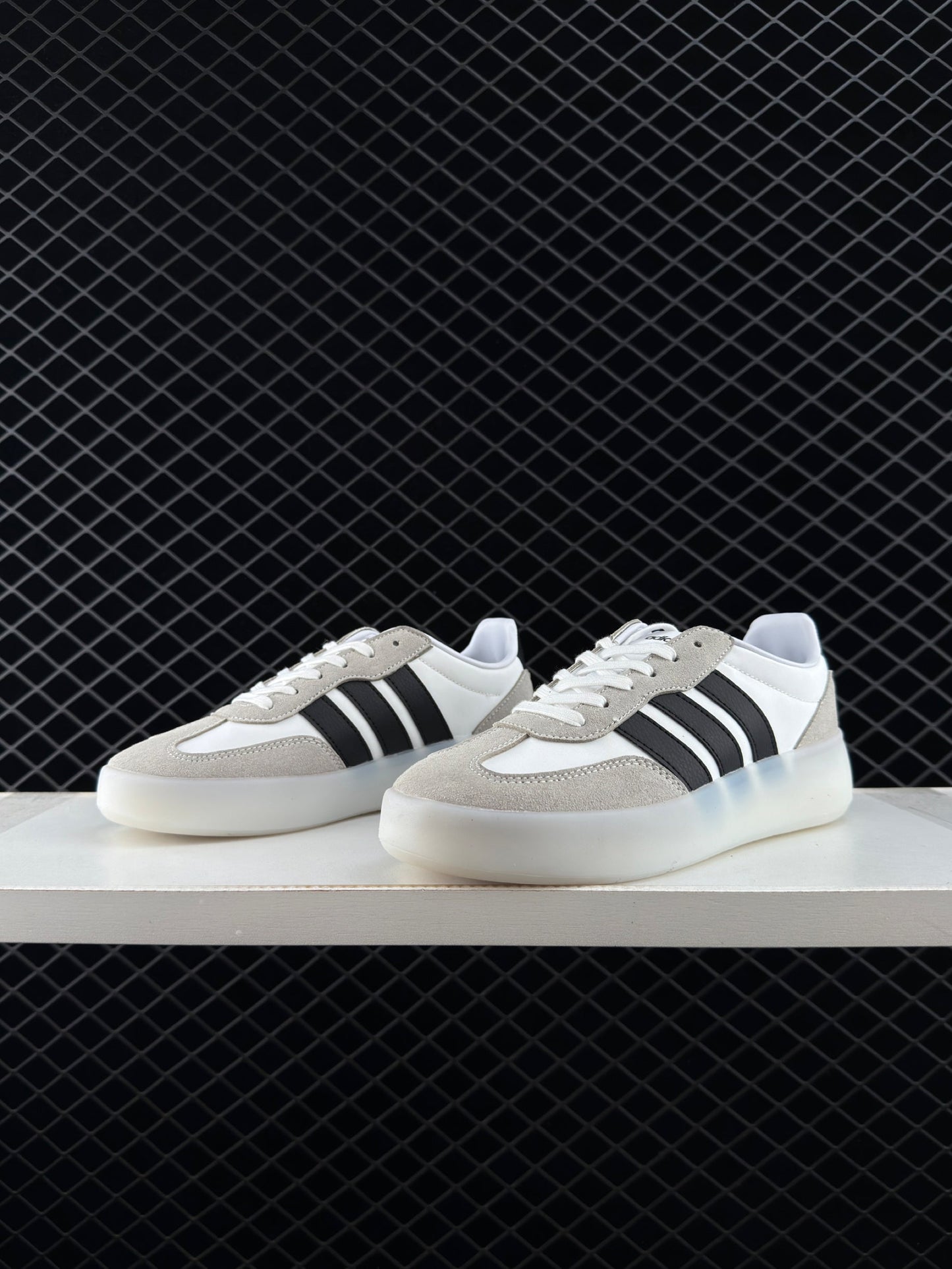 Adidas Originals Samba Vegan OG Versatile Leather Skate Shoes