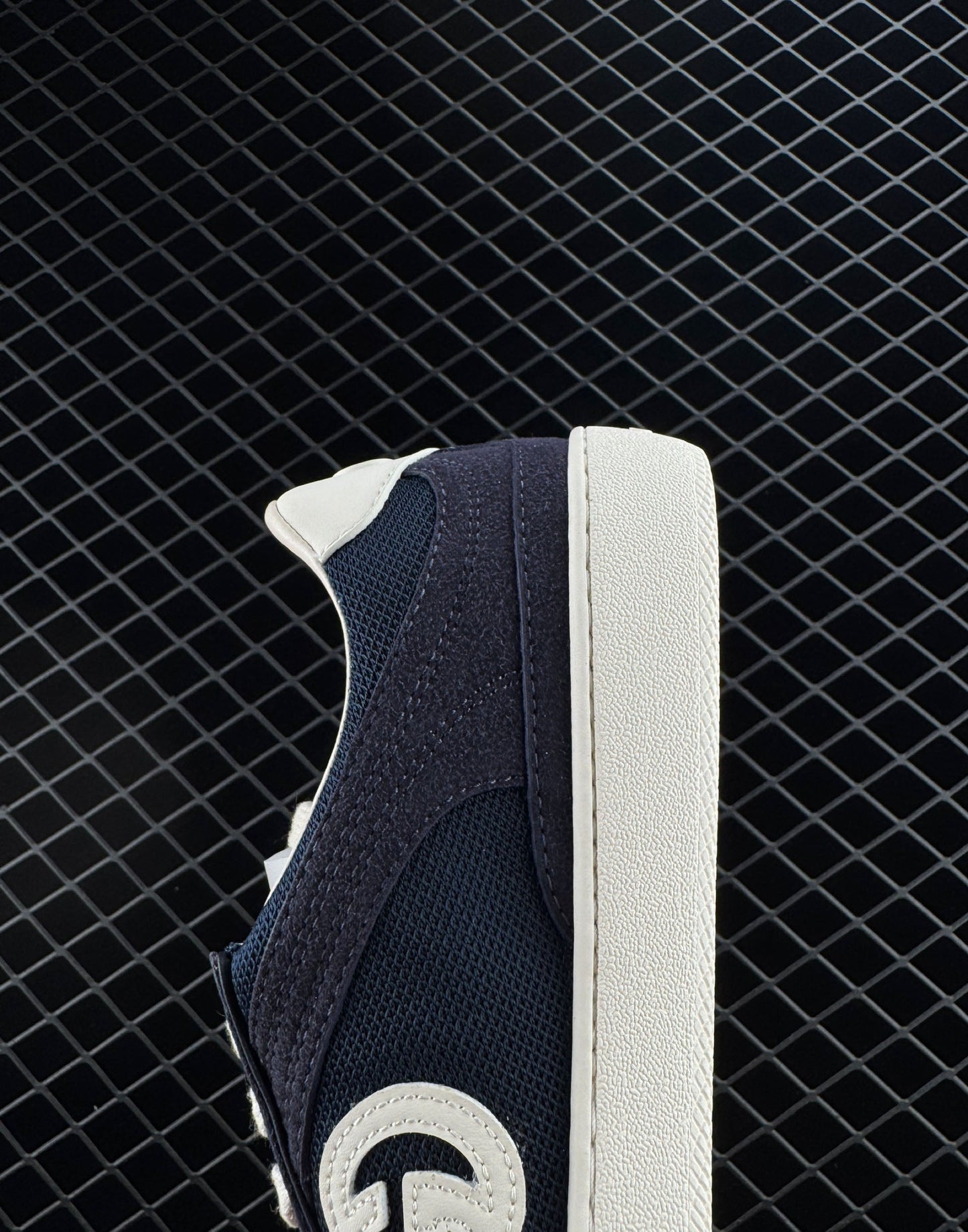 Gucci Low-top Casual Sneakers