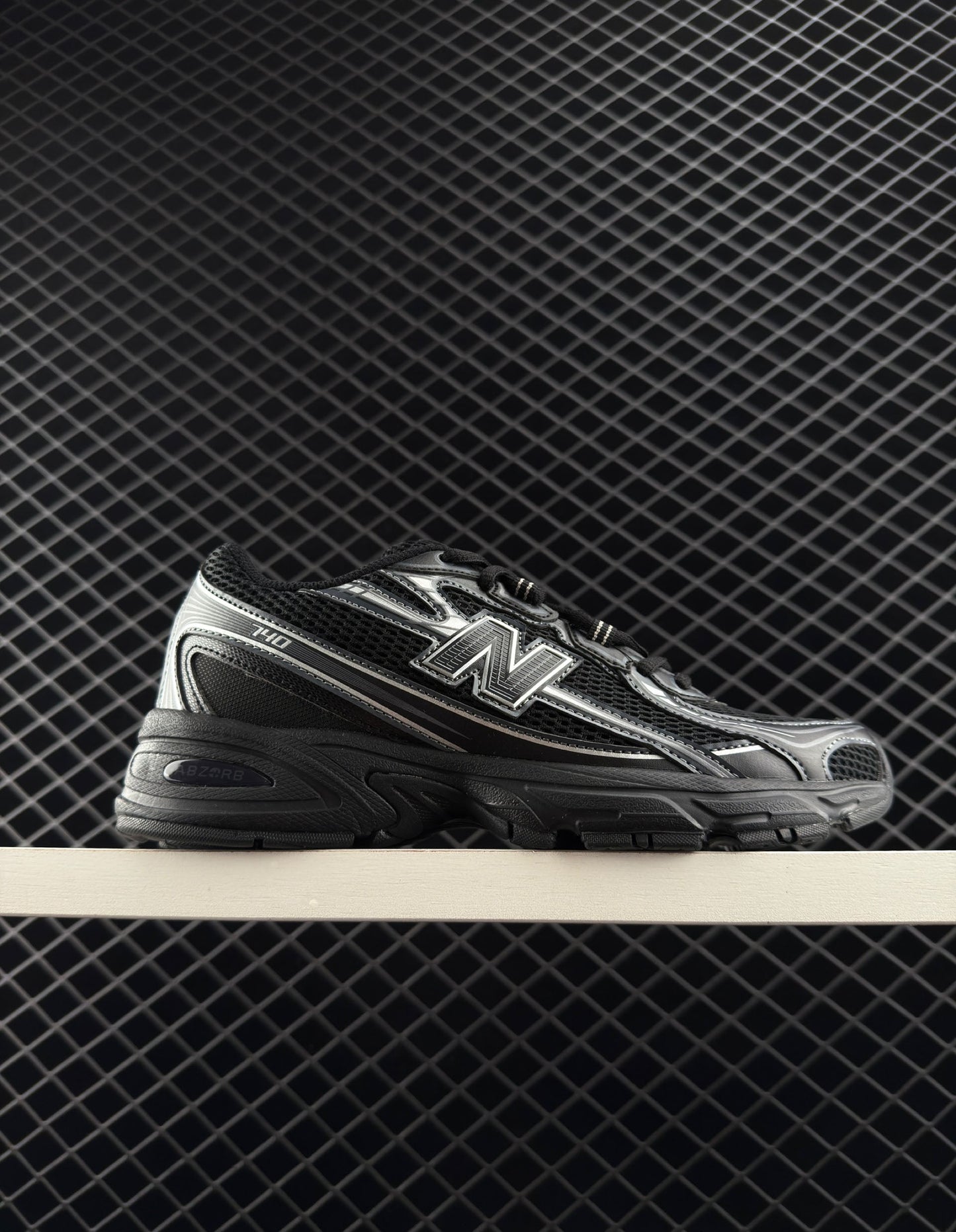 New Balance Retro Black Sneakers