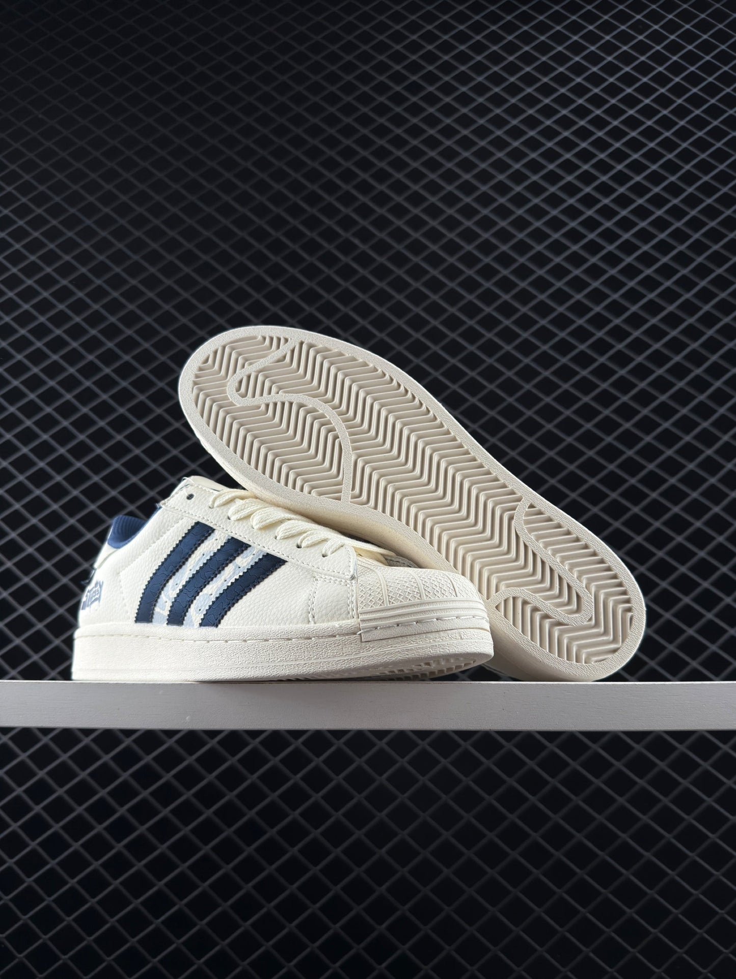 Adidas Originals Gazelle Indoor Low Top Casual Skate Shoes
