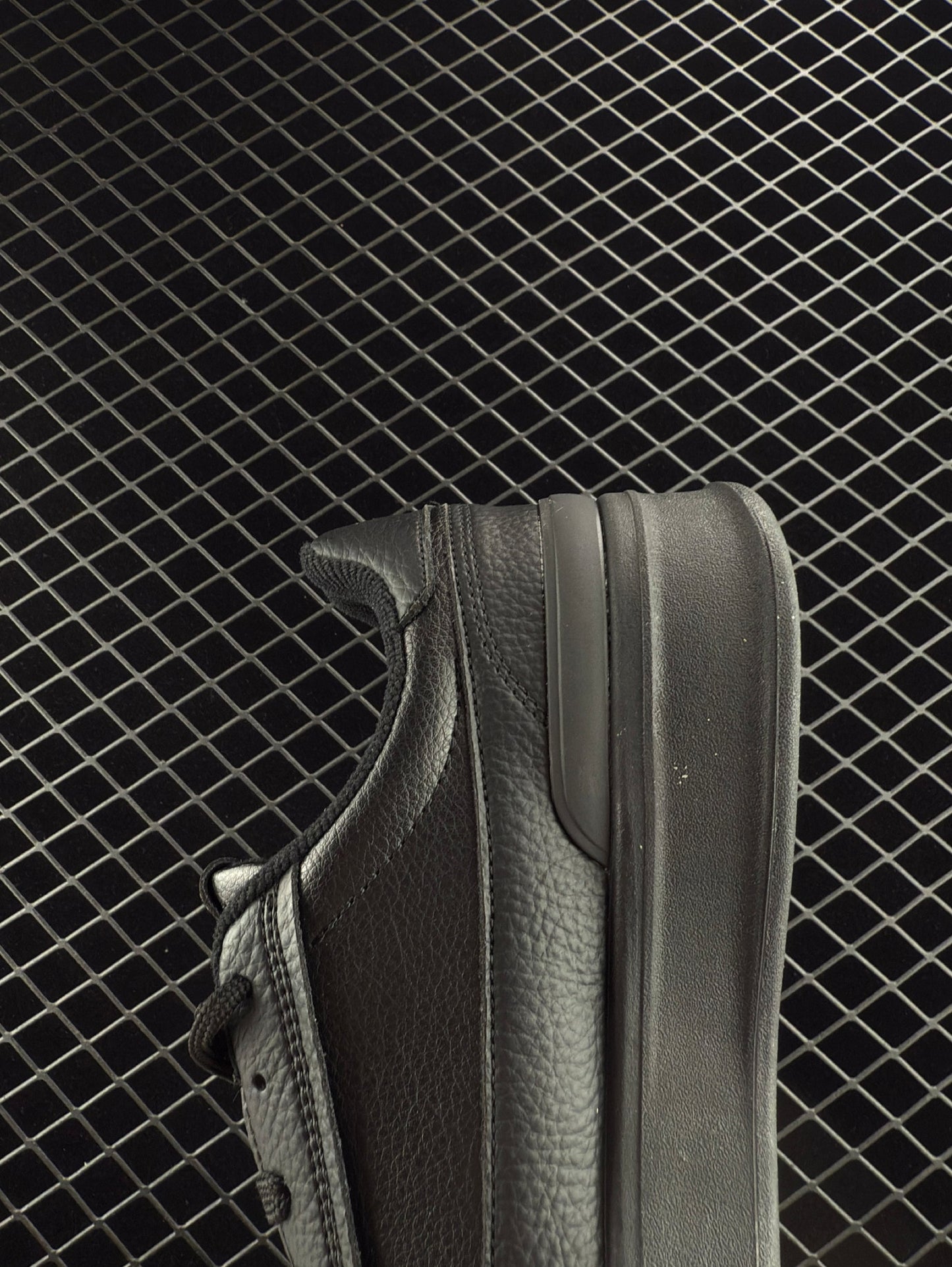 Adidas ASPYRE Retro Versatile Skate Shoes