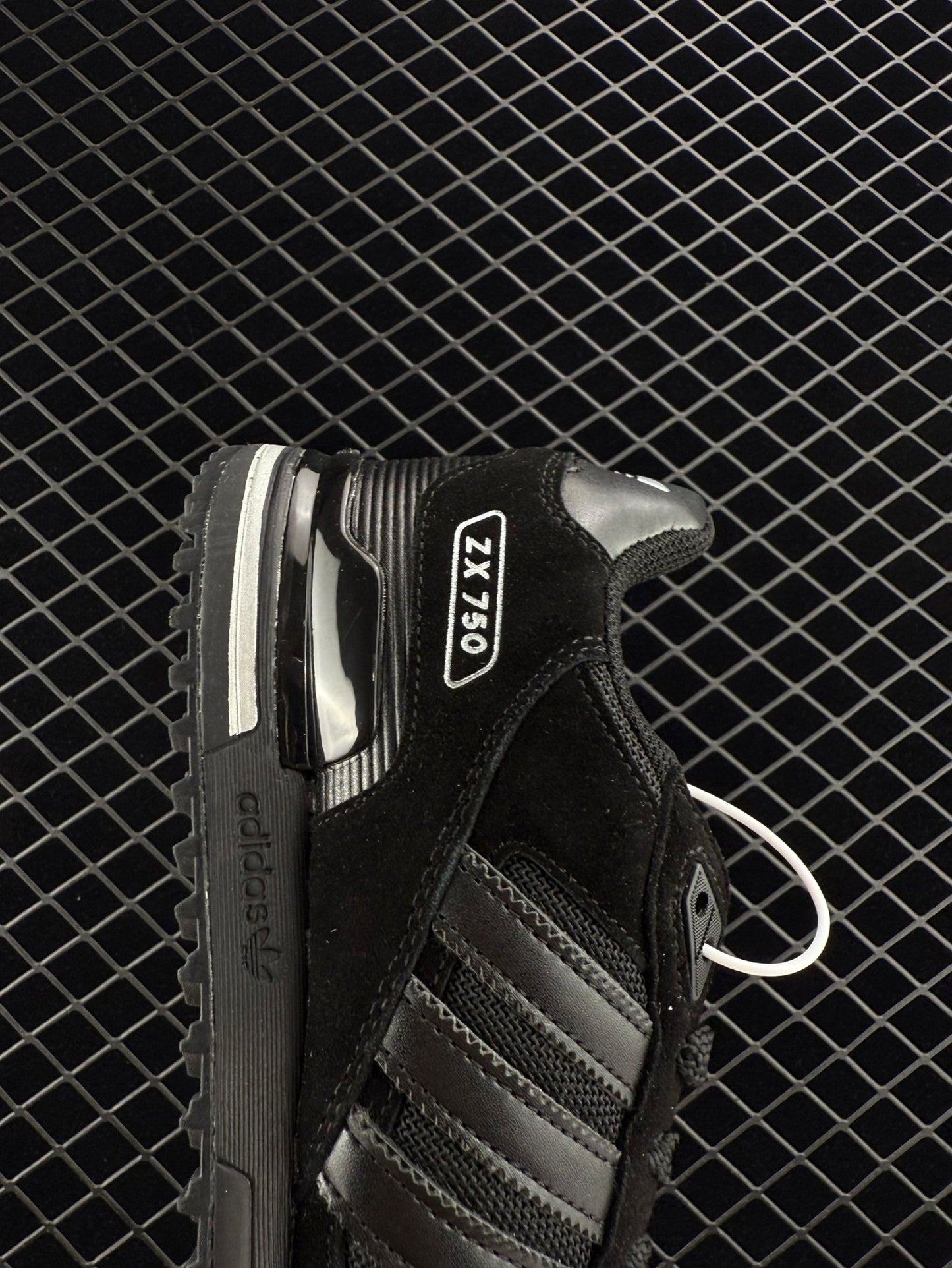 Adidas Originals ZX750 Men's and Women's Retro Casual Versatile Jogging Running Shoes