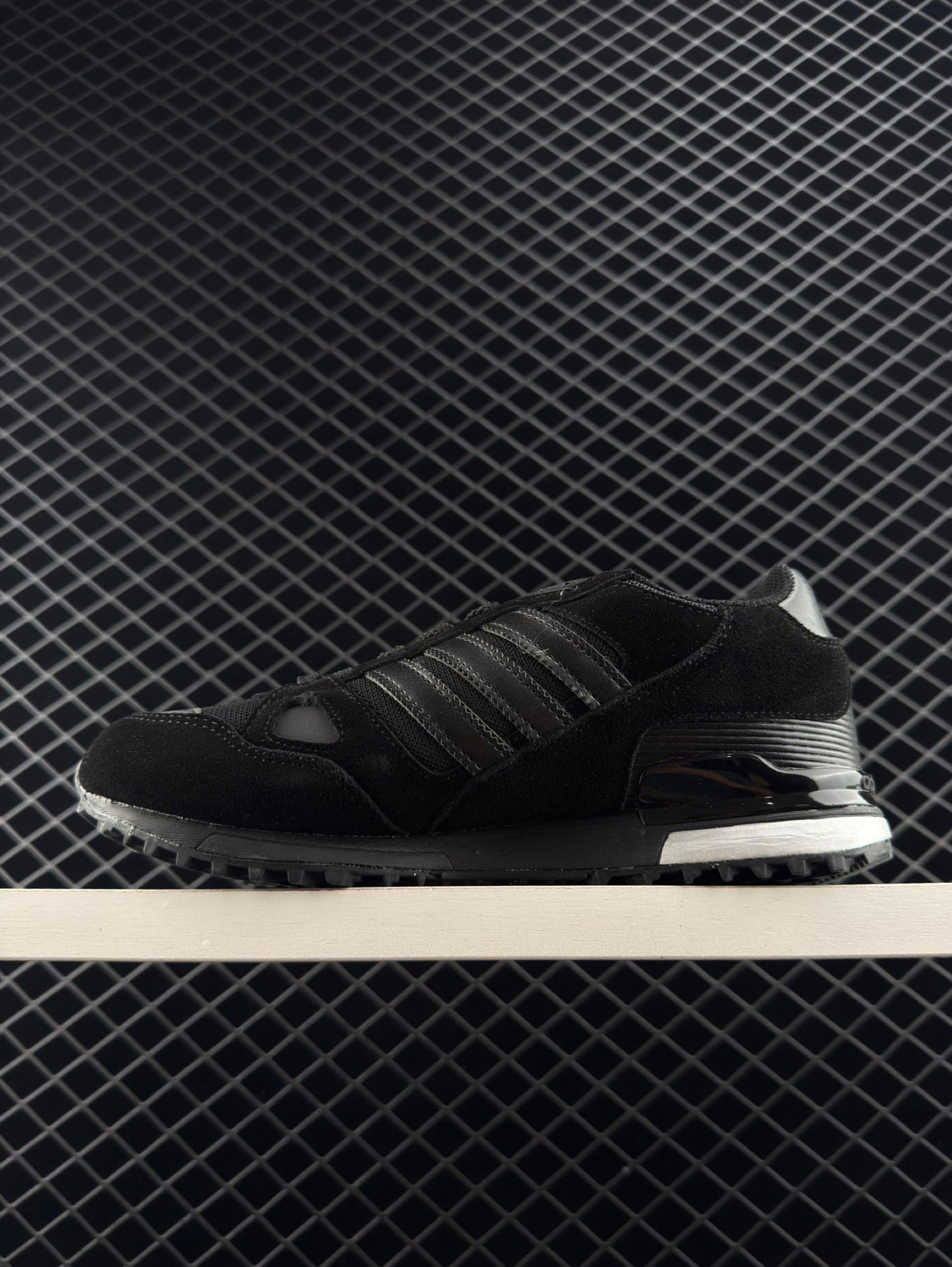 Adidas Originals ZX750 Men's and Women's Retro Casual Versatile Jogging Running Shoes