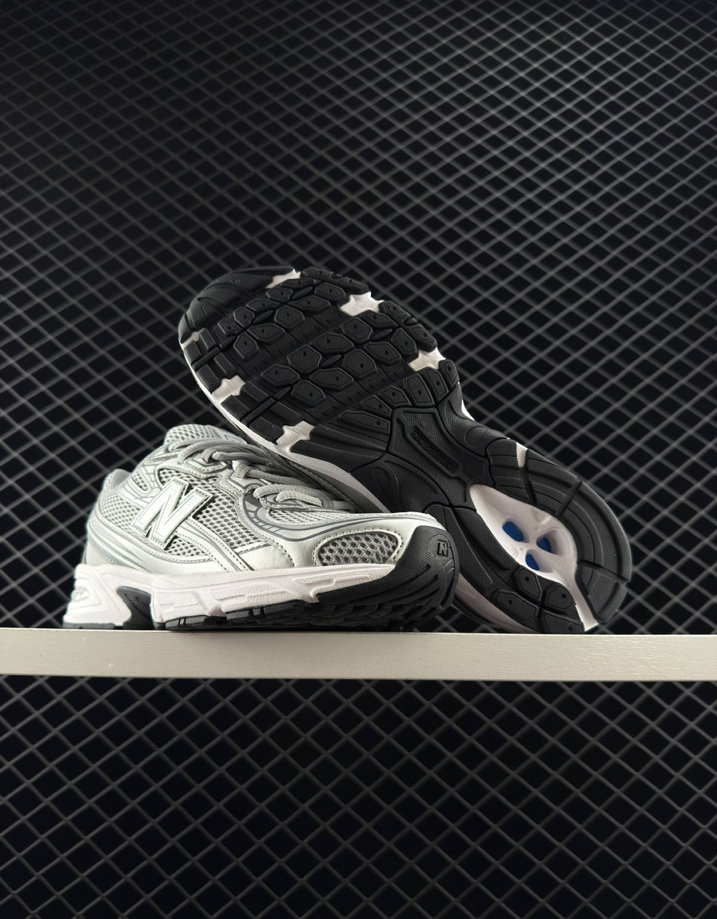 New Balance Trendy Breathable Retro Sneakers