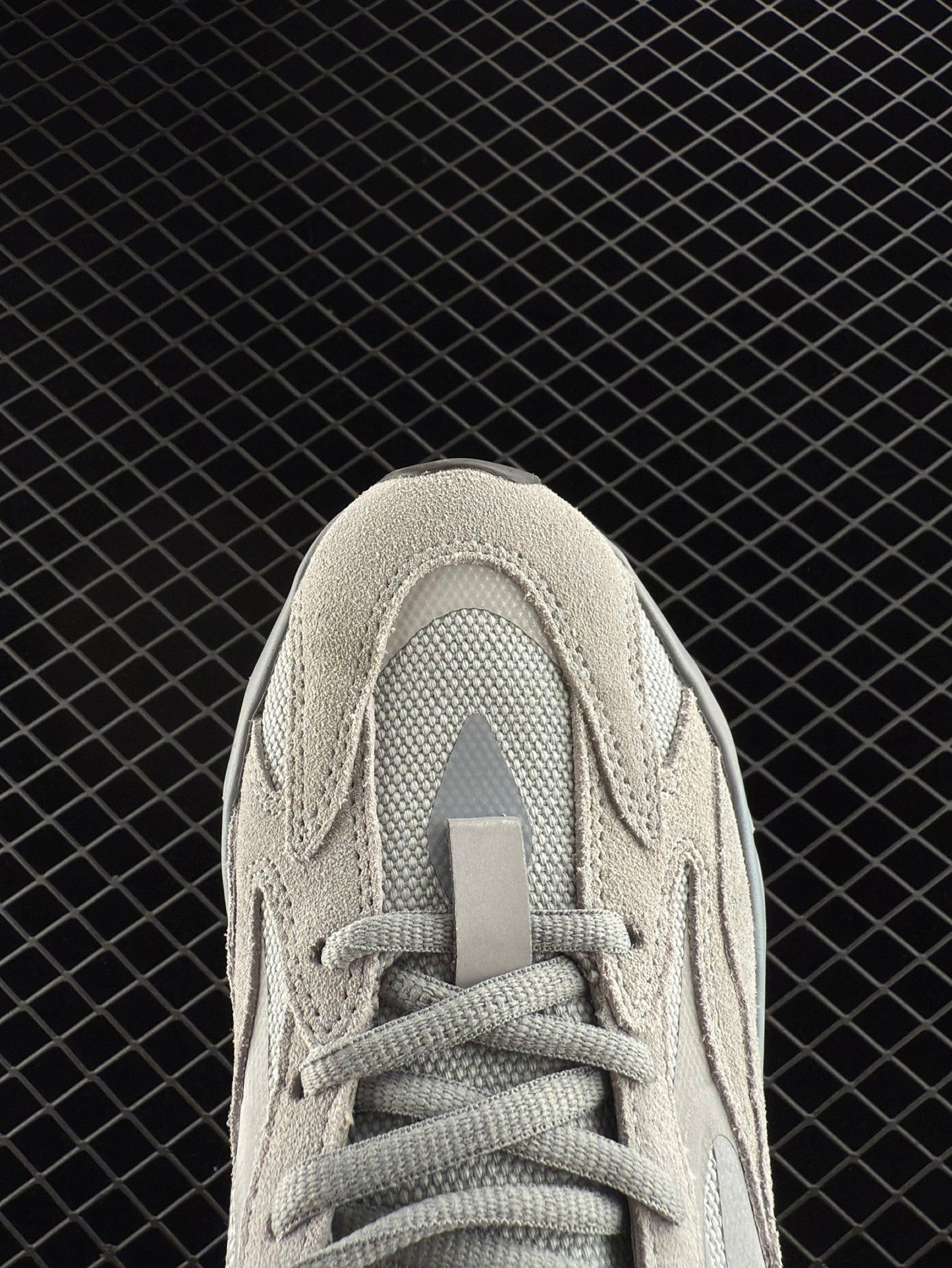 Adidas Yeezy Boost 700 V2 Retro Jogging Running Shoes