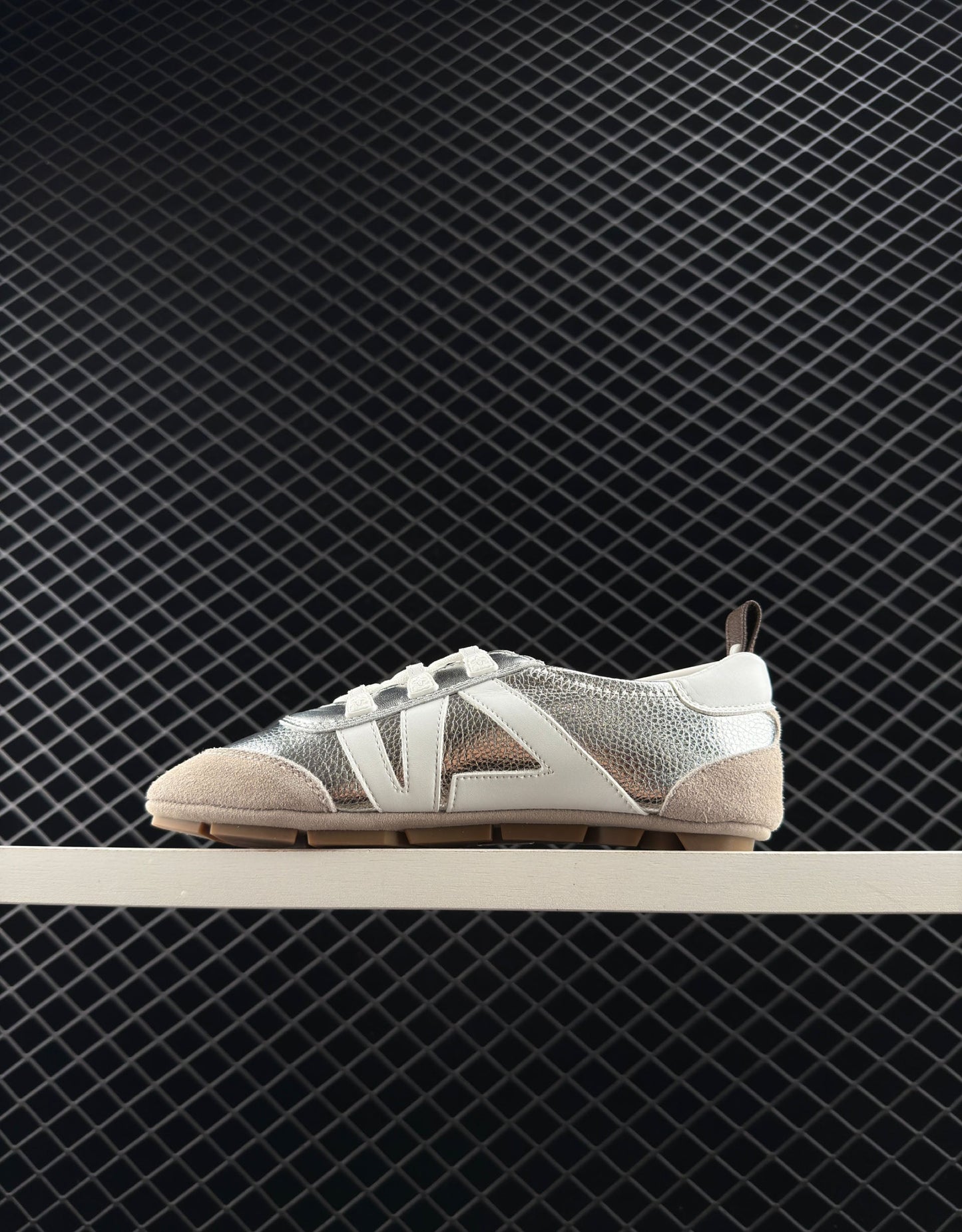 Louis Vuitton sheepskin round toe lace-up ballet style women's low-top casual shoes