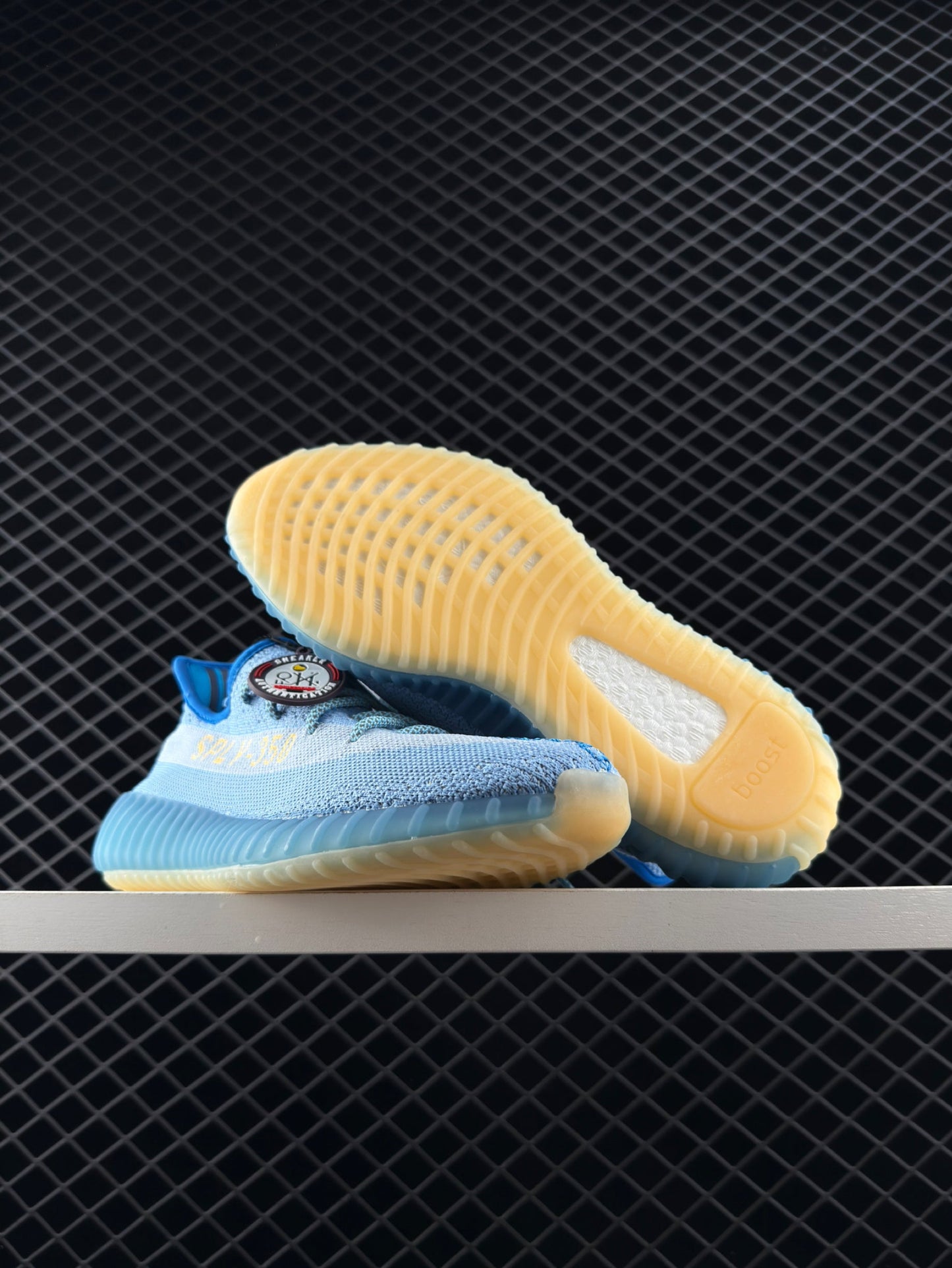 Adidas Yeezy Boost 350 V2 W Versatile Jogging Running Shoes