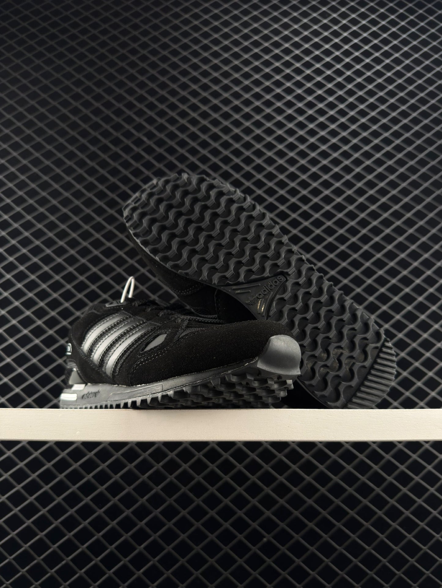 Adidas Originals ZX750 Men's and Women's Retro Casual Versatile Jogging Running Shoes