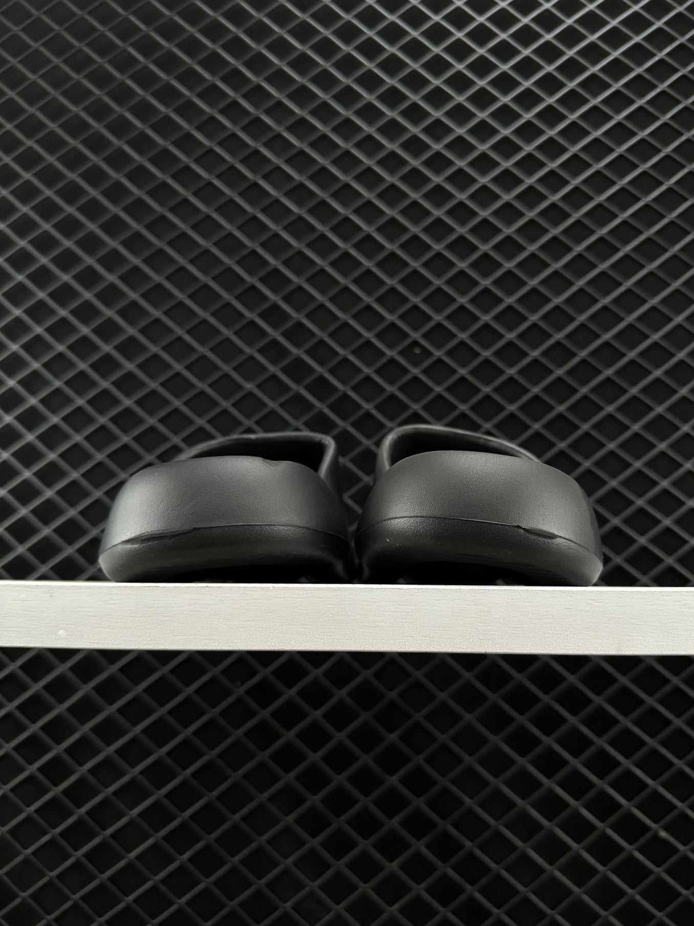 Versace Black Open-Toe Casual Slippers Graffiti Limited Edition Beach Shoes Sand Sandals