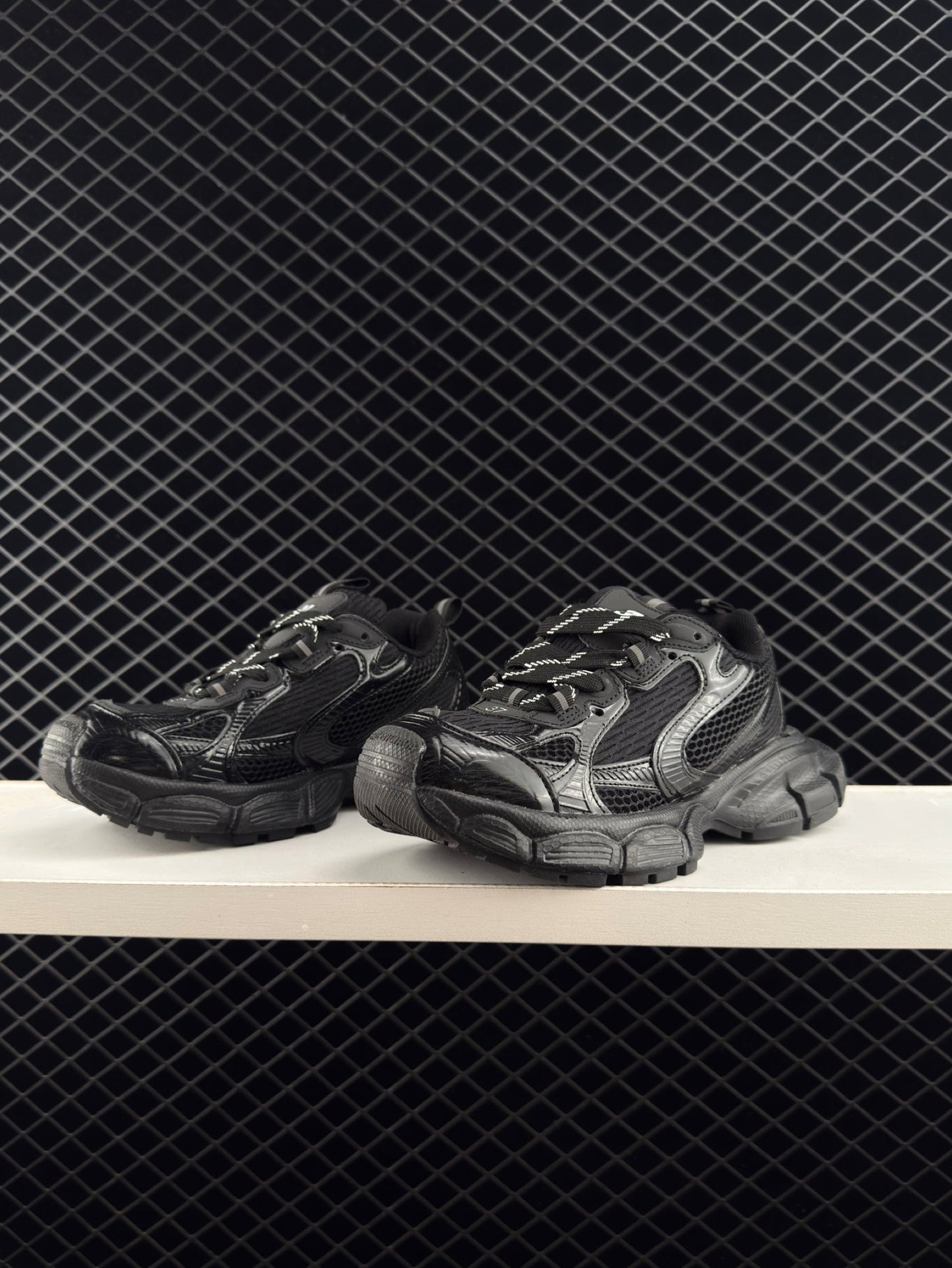 Balenciaga Retro Clunky Sneaker