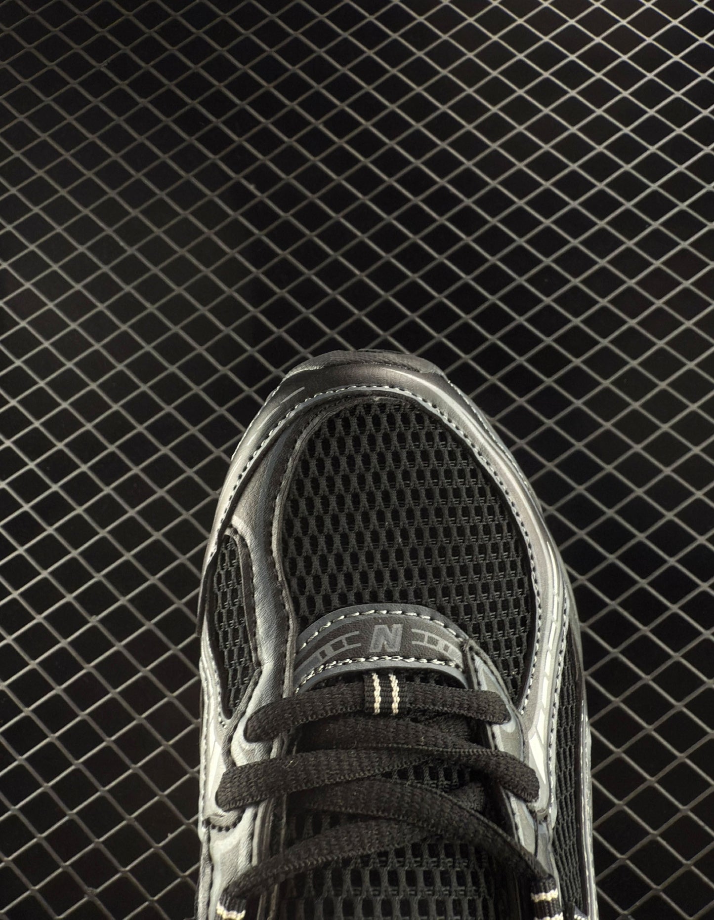 New Balance Retro Black Sneakers