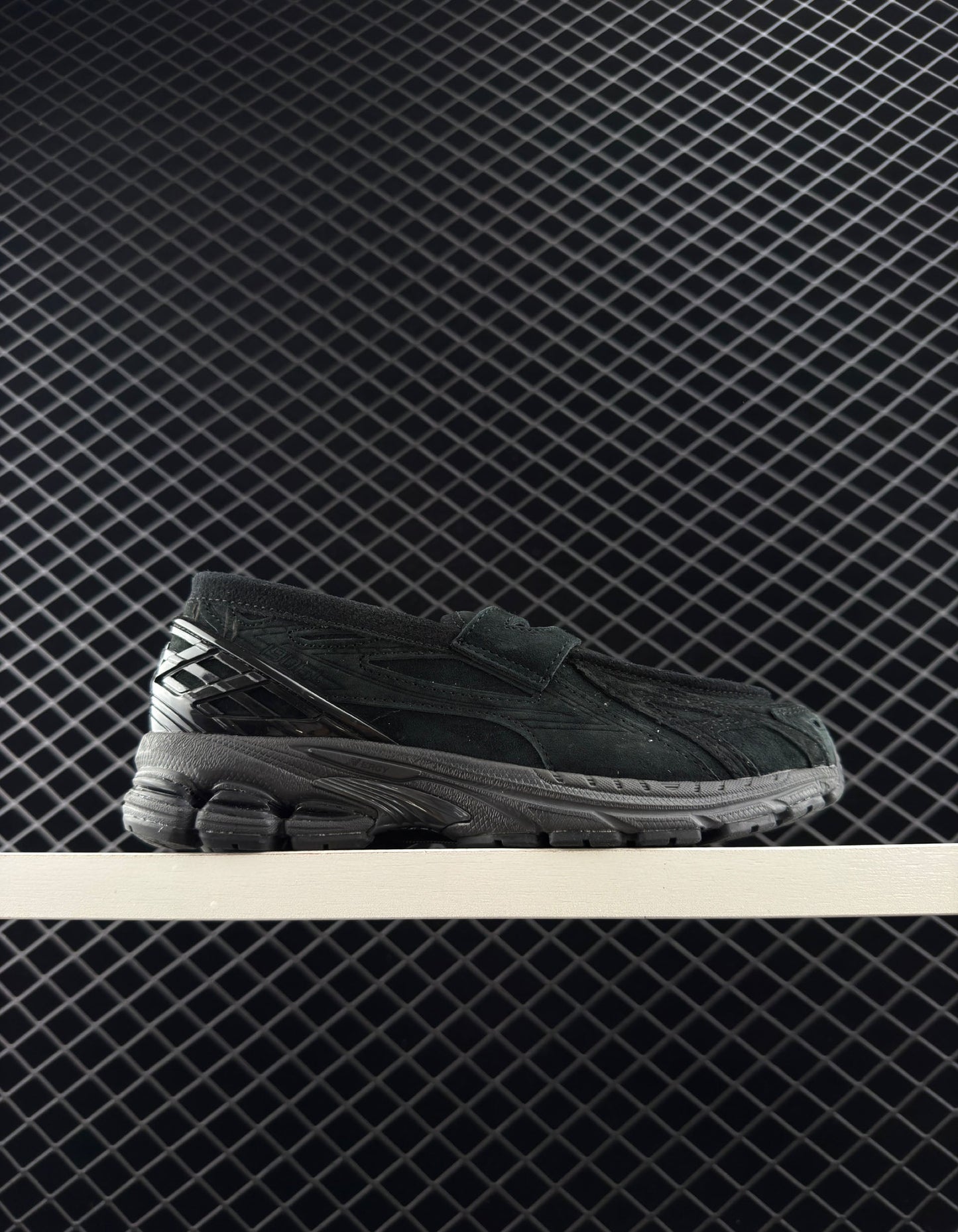 New Balance Dad Style All Black Casual Sneakers