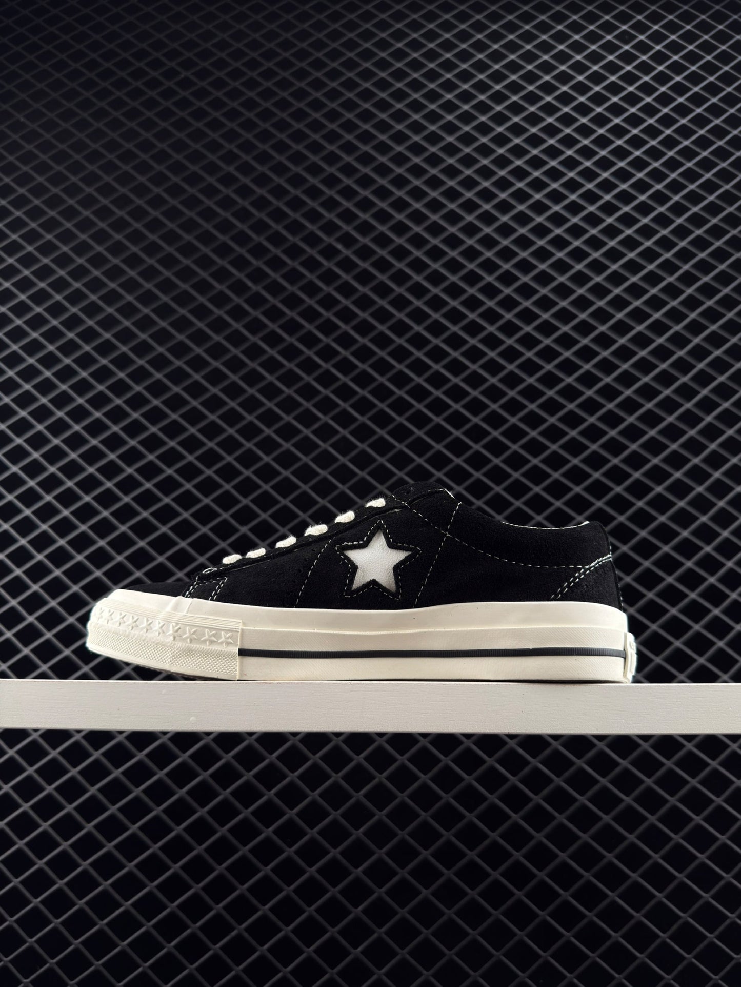 Converse One Star 95 Men's and Women's Retro Low Top Suede Skate Shoes