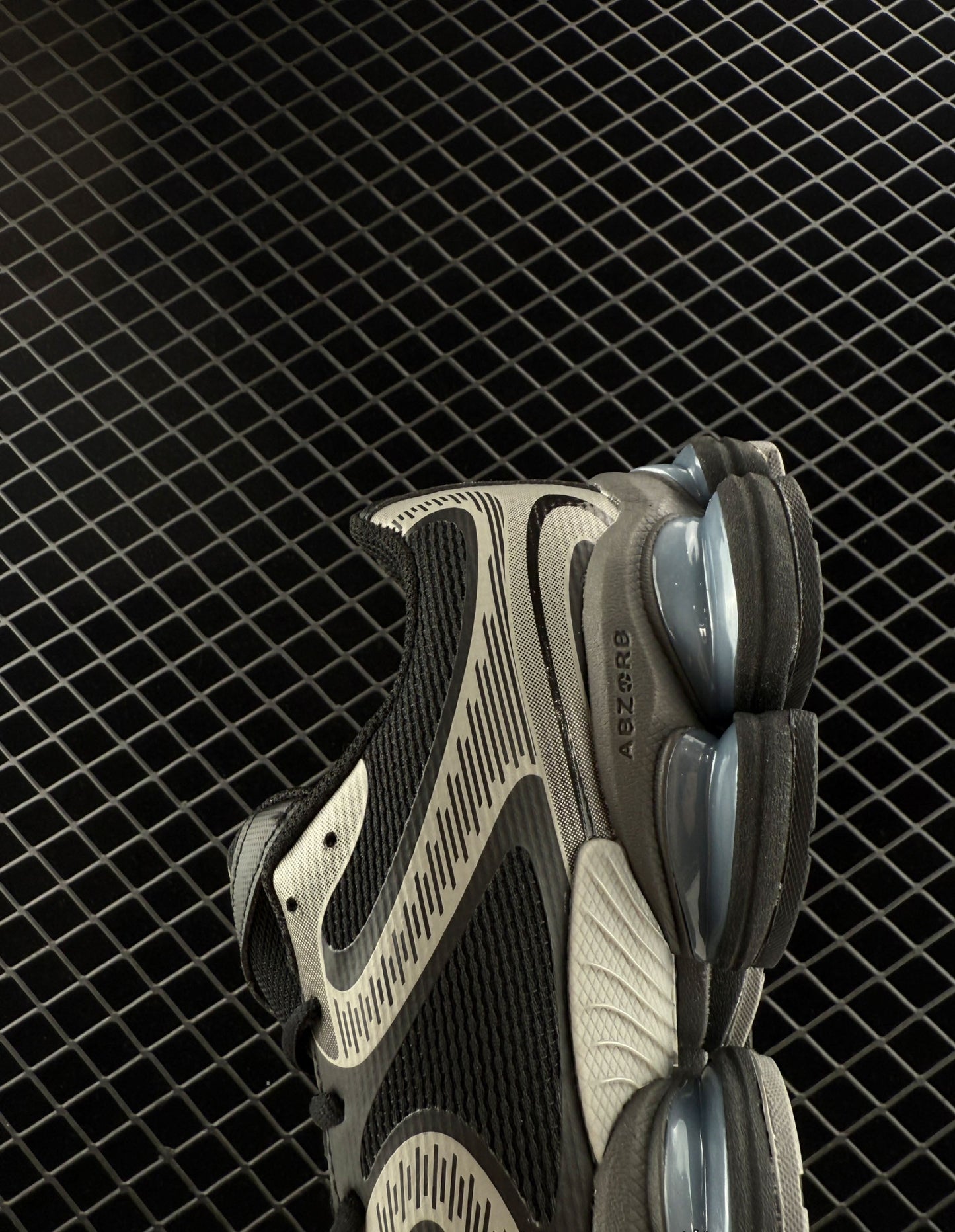 New Balance Fashionable And Versatile Low-top Running Shoes