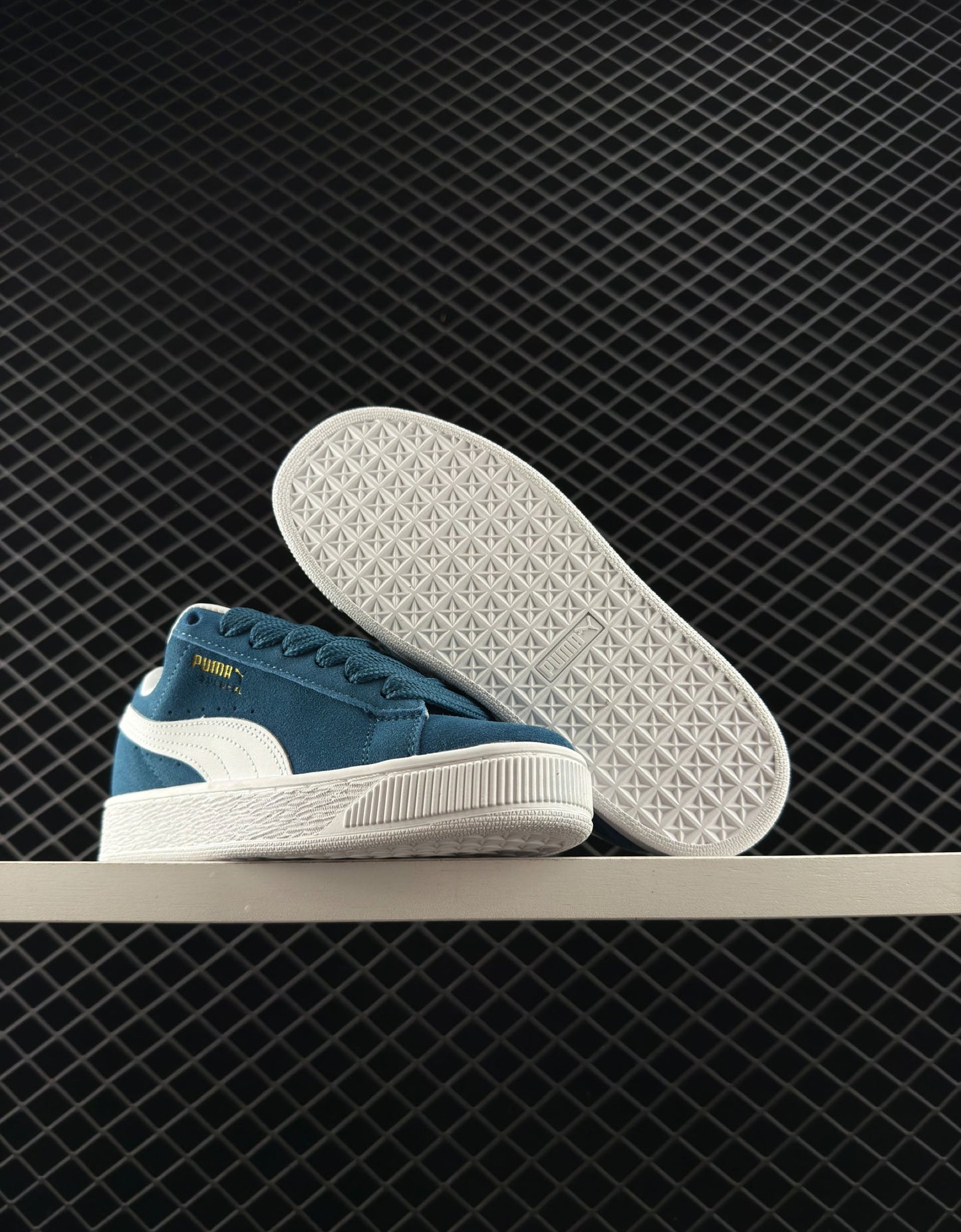 Puma Classic Color Flat Sneakers