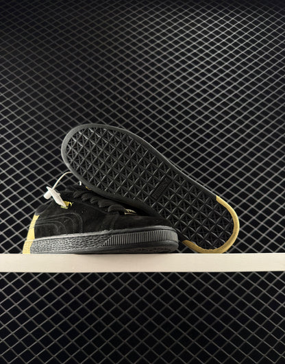 Puma Black Flat Classic Sneakers