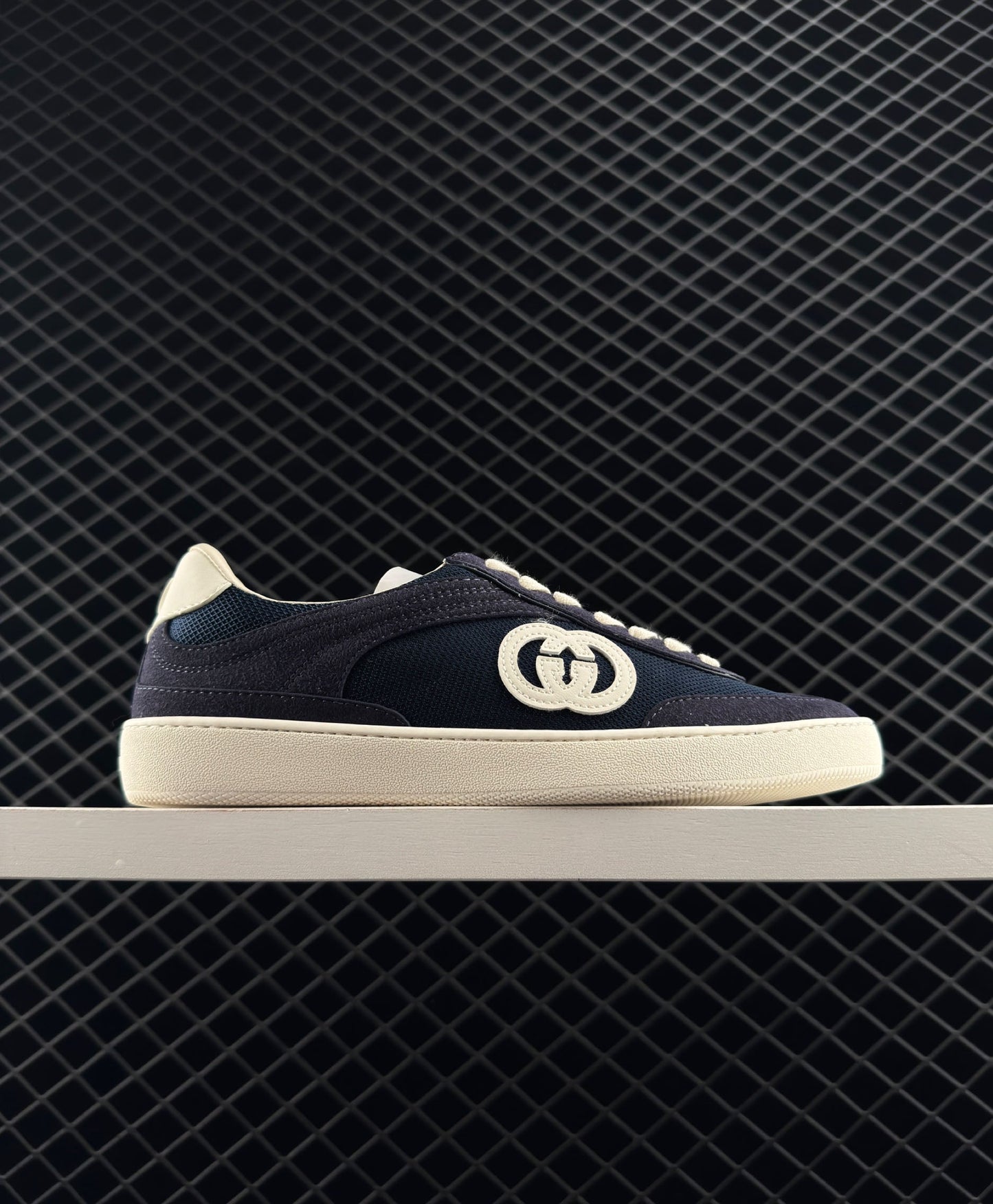 Gucci Low-top Casual Sneakers
