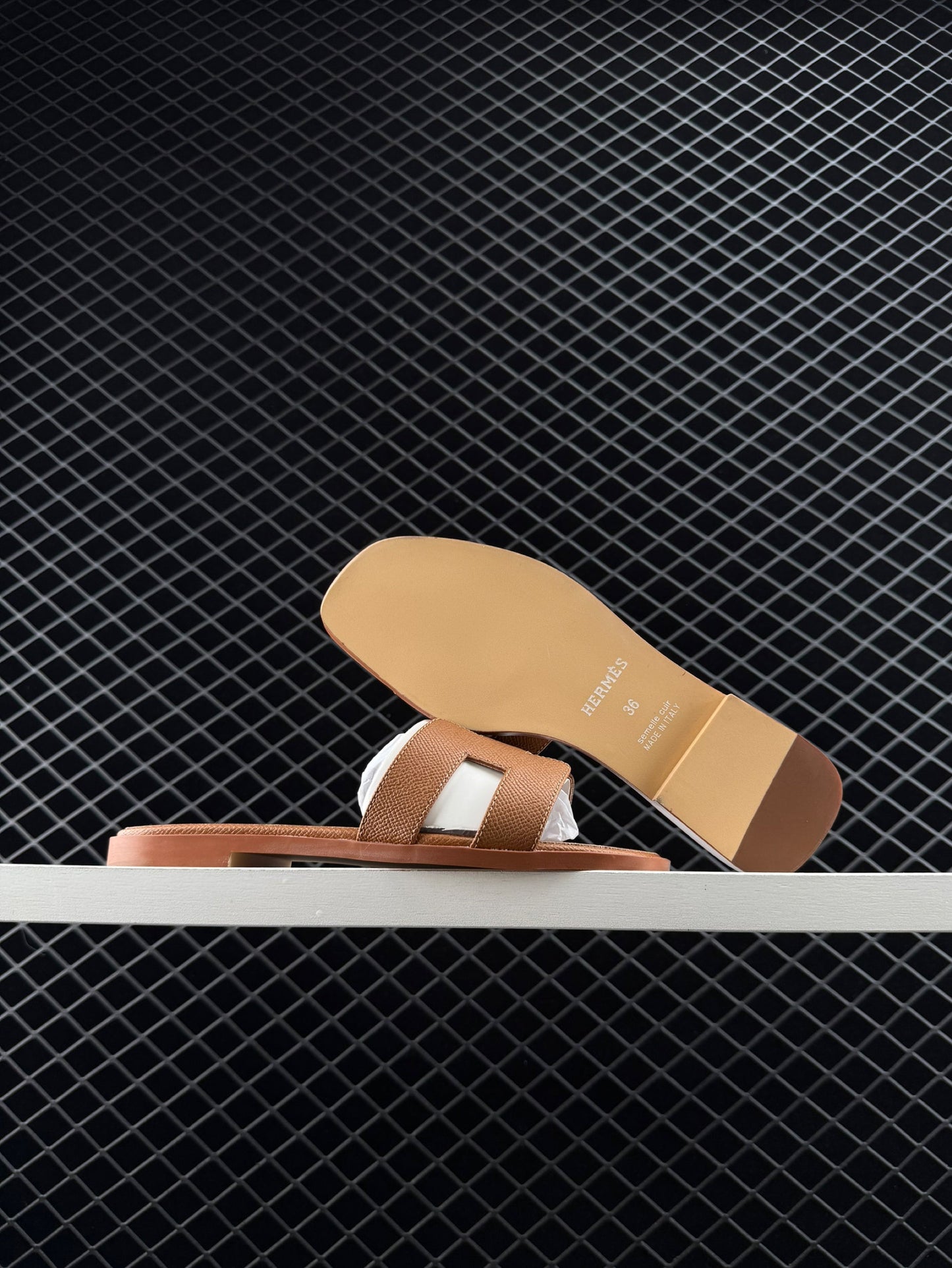 Hermes Vacation Home Essentials Flat Slippers with Large Soles