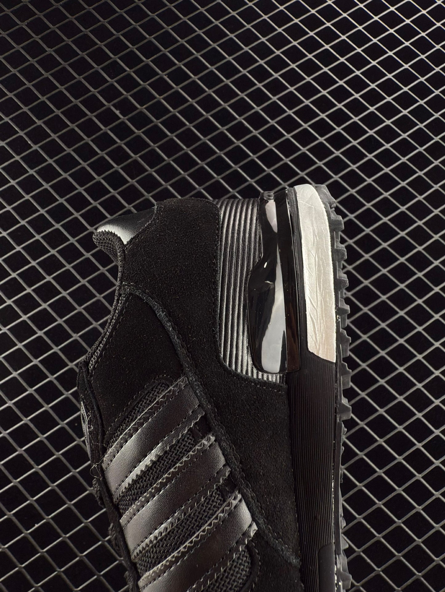 Adidas Originals ZX750 Men's and Women's Retro Casual Versatile Jogging Running Shoes