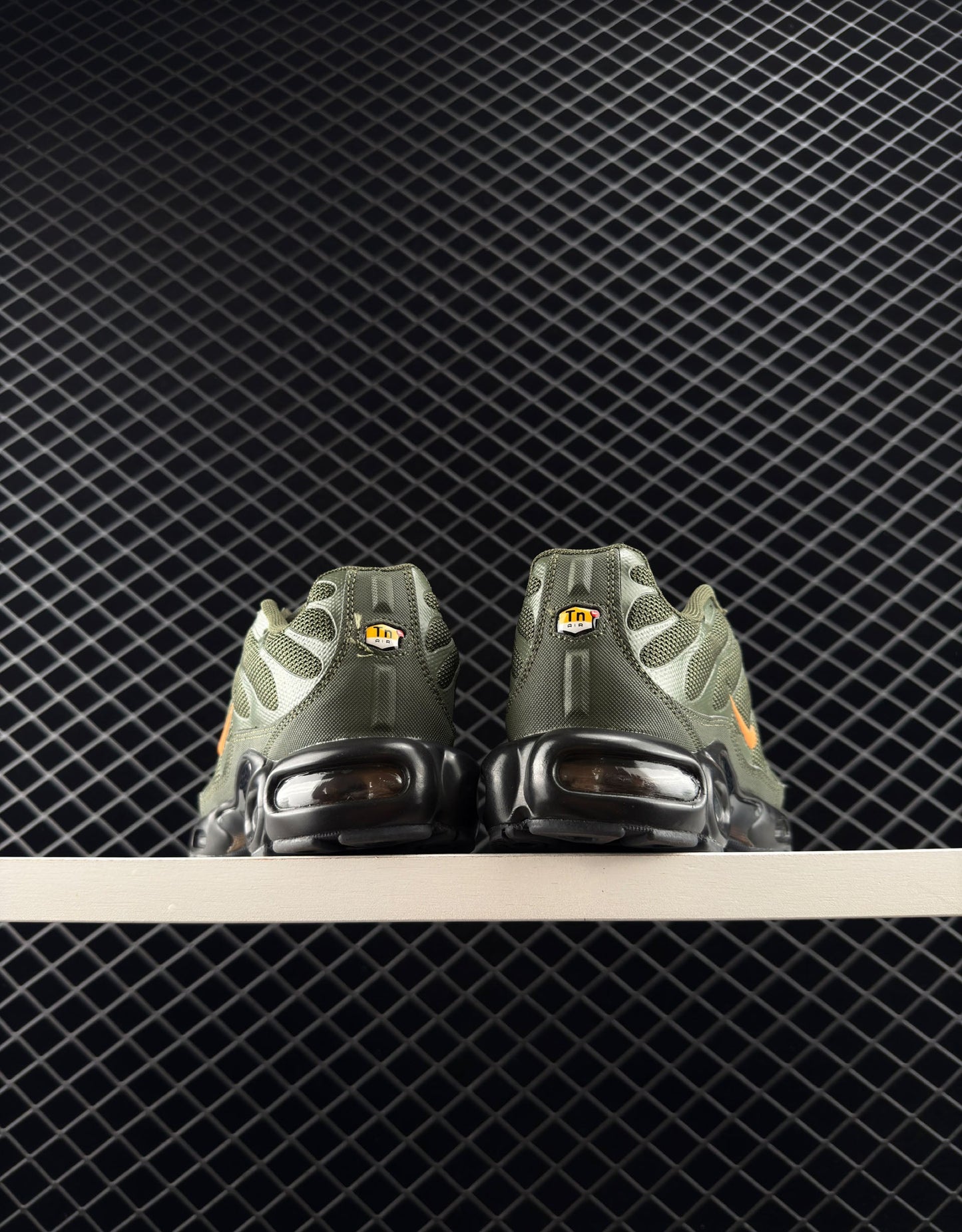 Nike Classic Color Sneakers